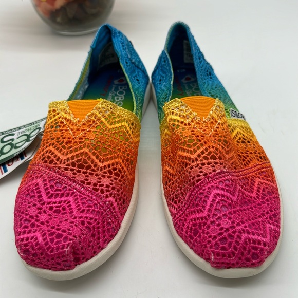 Bobs from Skechers NWT Rainbow Color Slip On Lace Loafers Memory Foam Sz 7.5 - Picture 2 of 7